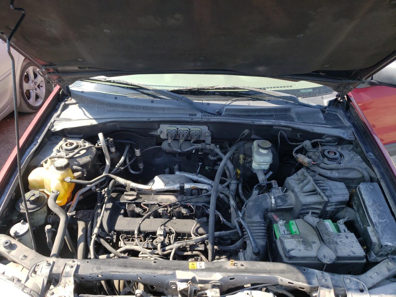 Photo 7 from auction – 2006 FORD ESCAPE XLS with VIN 1FMYU02Z36KD03088
