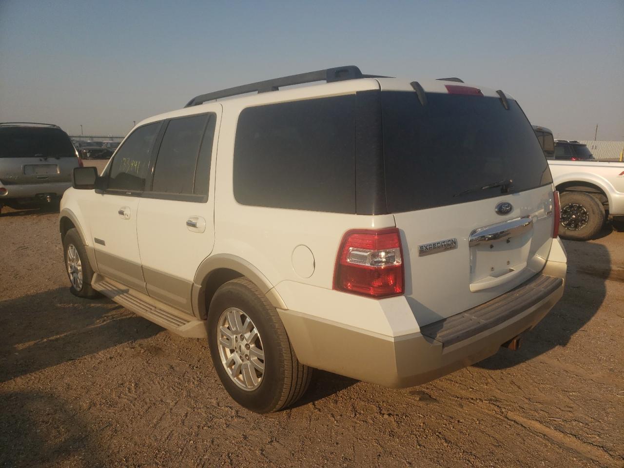 Photo 3 from auction – 2008 FORD EXPEDITION with VIN 1FMFU17528LA39149