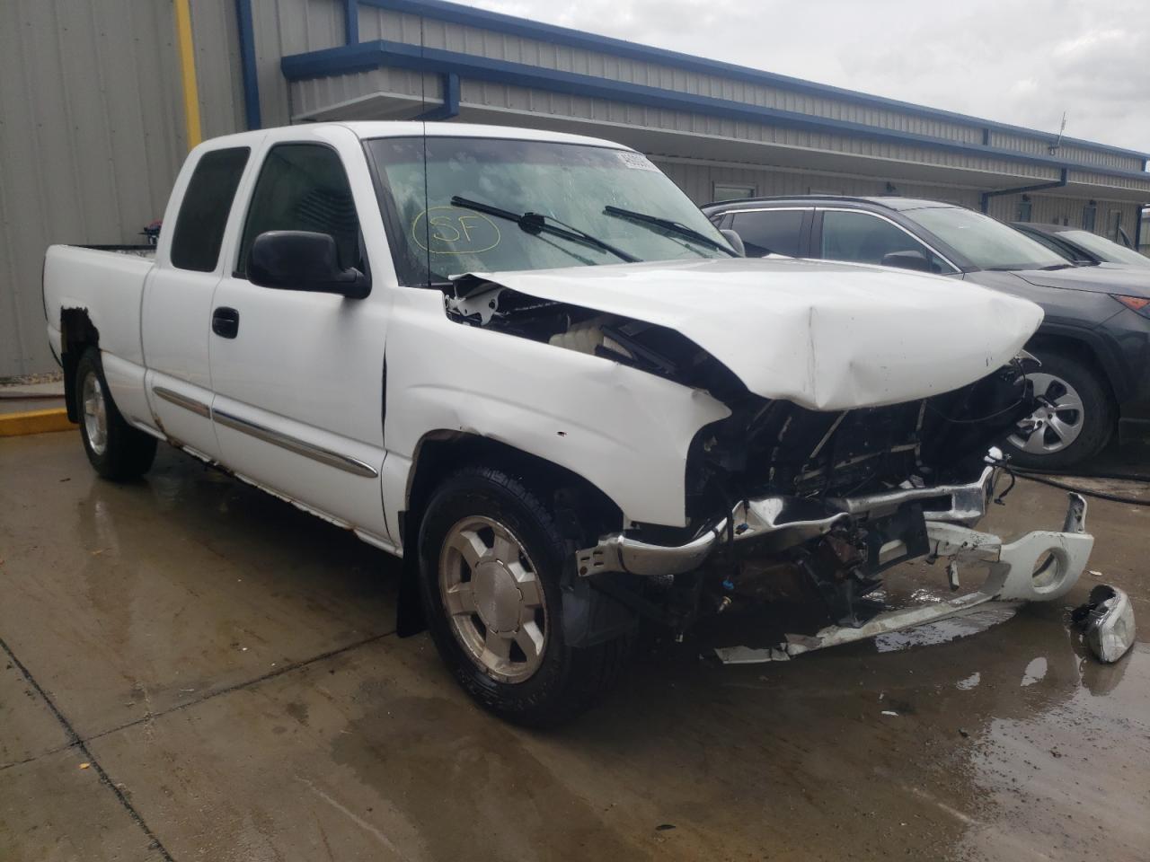 GMC NEW SIERRA 2005 with VIN 2GTEC19T151397939 - Photo from auction