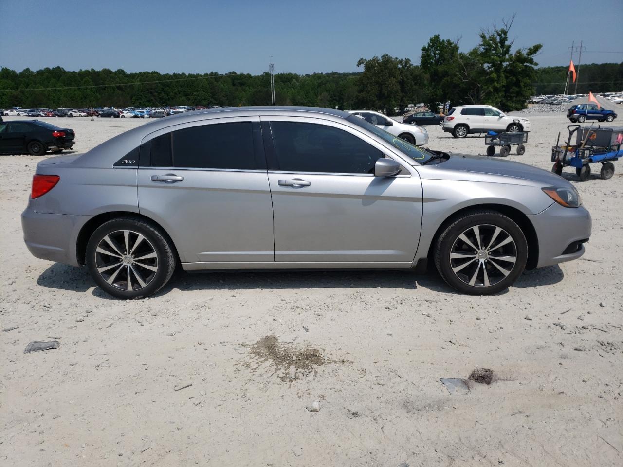 Photo 9 from auction – 2013 CHRYSLER 200 TOURIN with VIN 1C3CCBBB8DN577340