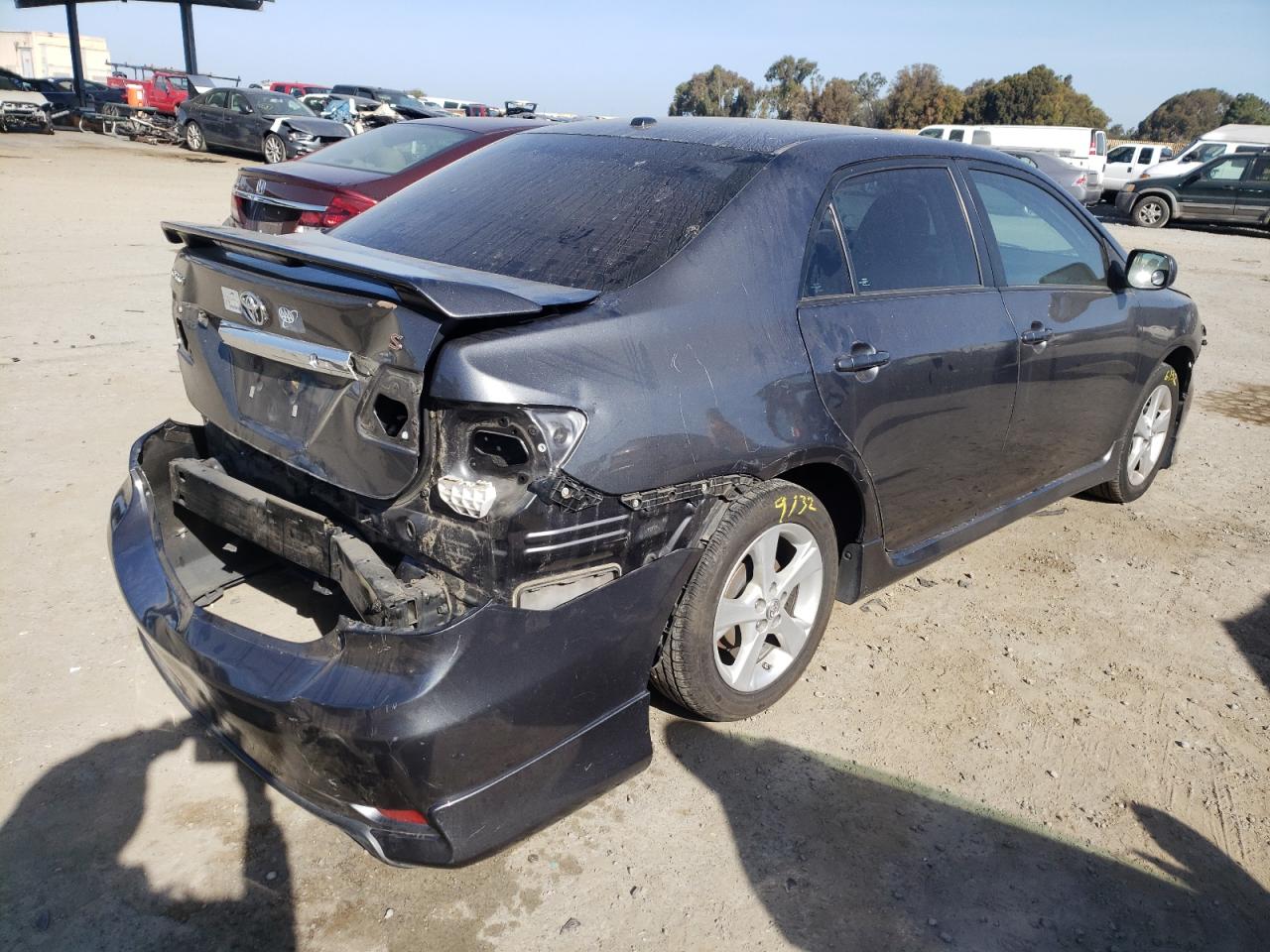 Photo 4 from auction – 2011 TOYOTA COROLLA with VIN 2T1BU4EEXBC622431