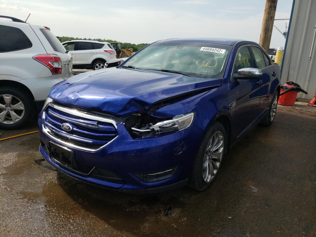 Photo 2 from auction – 2013 FORD TAURUS LIM with VIN 1FAHP2F84DG131314