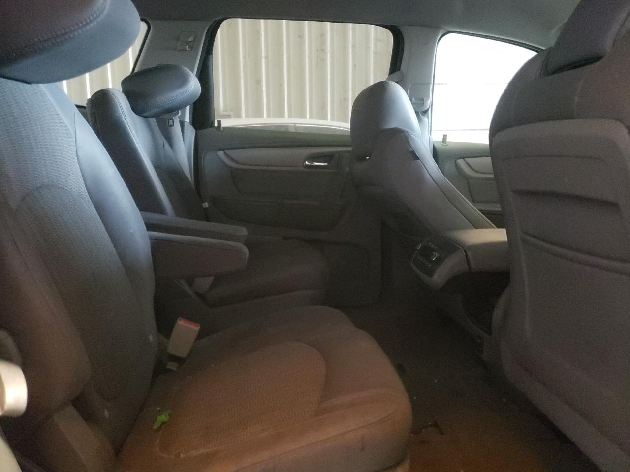 Photo 6 from auction – 2016 CHEVROLET TRAVERSE L with VIN 1GNKRHKD2GJ286894