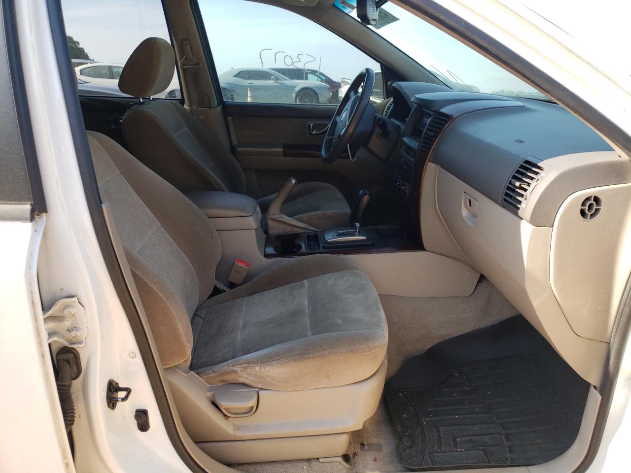 Photo 5 from auction – 2006 KIA SORENTO EX with VIN KNDJC733065572093