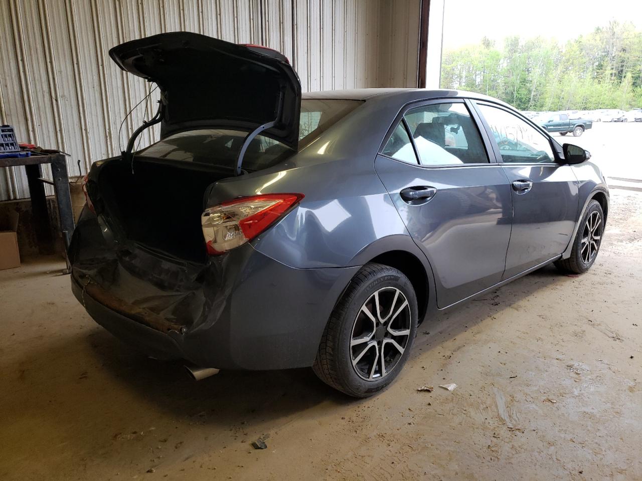 Photo 4 from auction – 2014 TOYOTA COROLLA L with VIN 5YFBURHE1EP027738