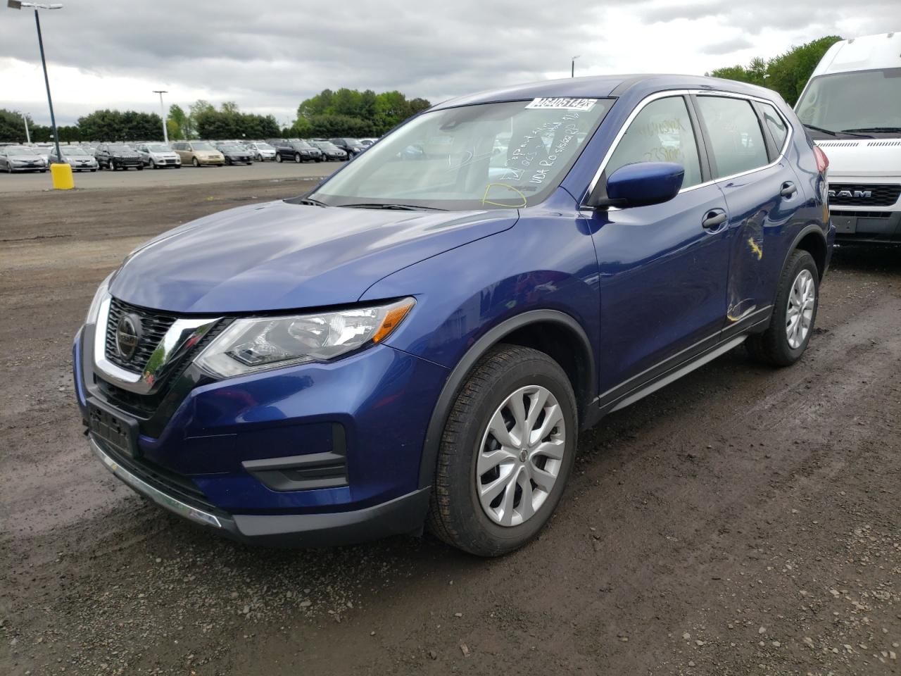 Photo 2 from auction – 2020 NISSAN ROGUE S with VIN KNMAT2MV0LP536889