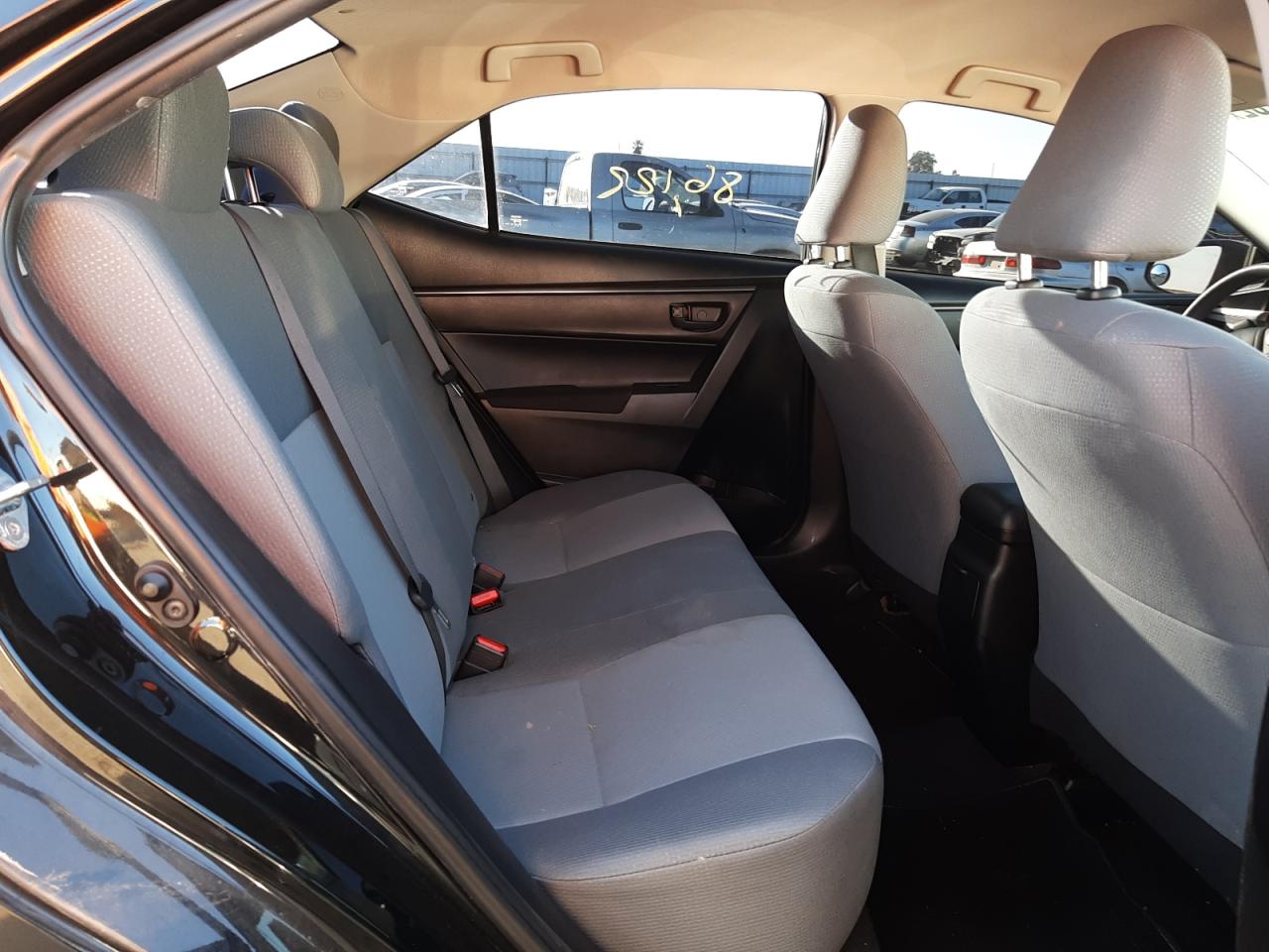 Photo 6 from auction – 2016 TOYOTA COROLLA L with VIN 5YFBURHEXGP561551
