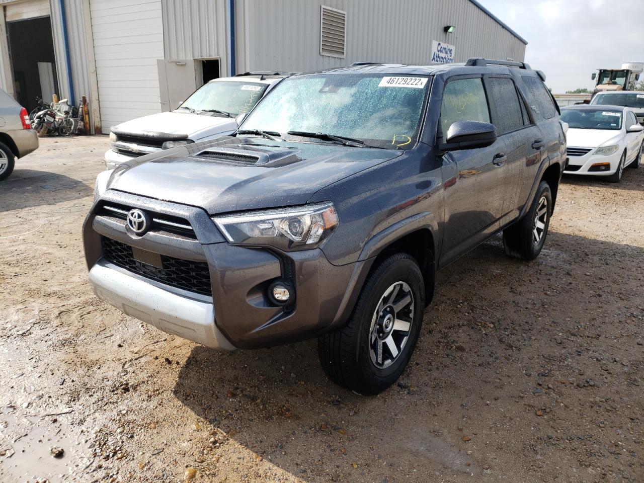 Photo 2 from auction – 2021 TOYOTA 4RUNNER SR with VIN JTEPU5JR6M5873608
