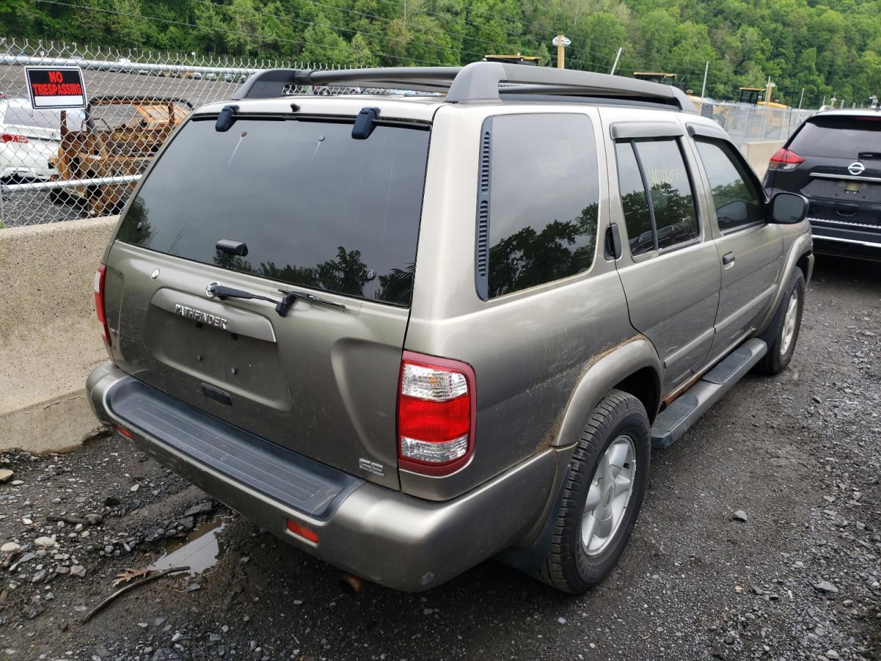 Photo 4 from auction – 2003 NISSAN PATHFINDER with VIN JN8DR09Y83W840100