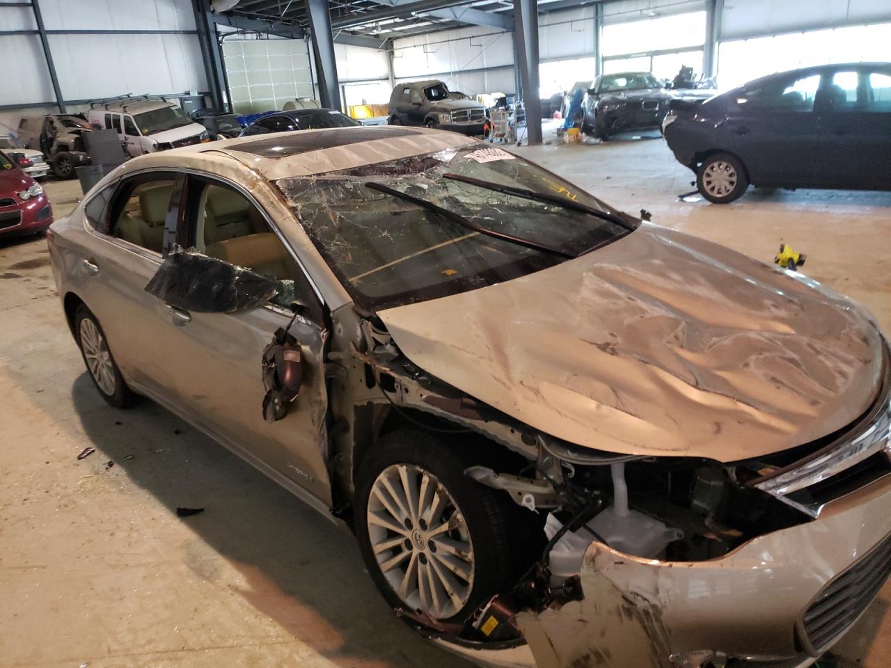 Photo 9 from auction – 2015 TOYOTA AVALON HYB with VIN 4T1BD1EB9FU045545