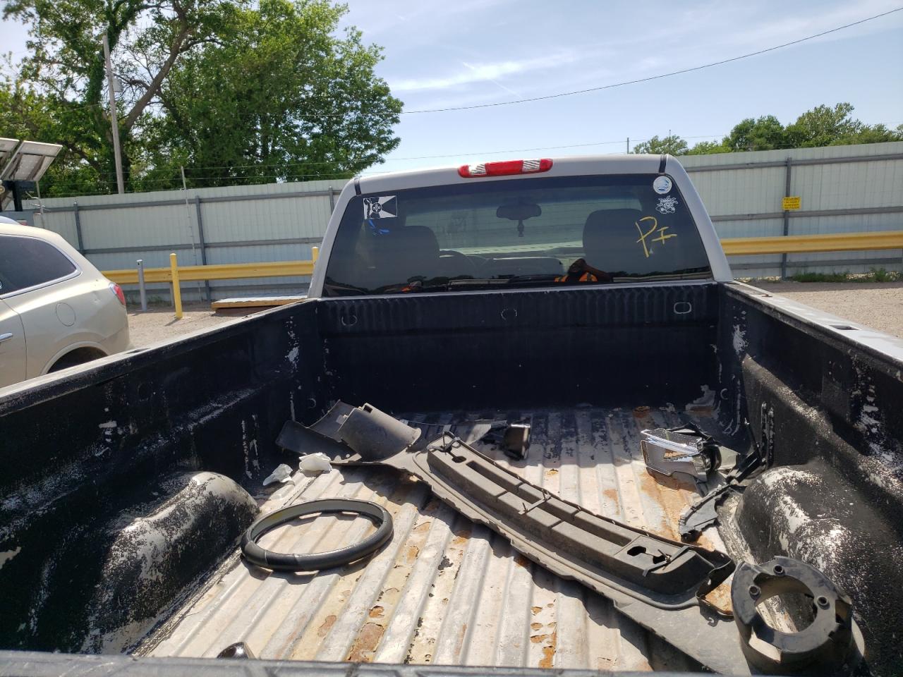 Photo 6 from auction – 2008 GMC SIERRA C15 with VIN 1GTEC14018Z104436