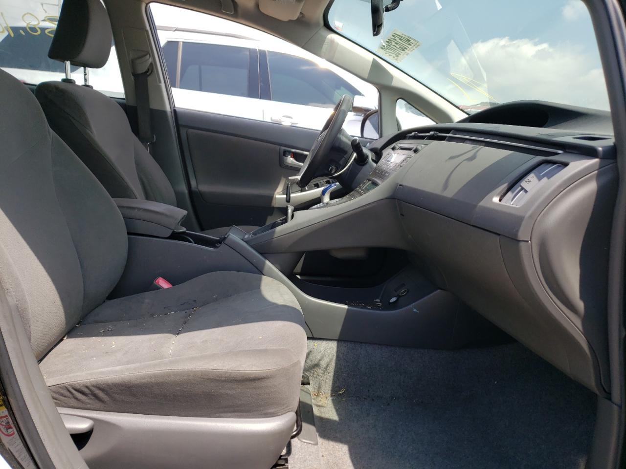 Photo 5 from auction – 2010 TOYOTA PRIUS with VIN JTDKN3DU3A0199944