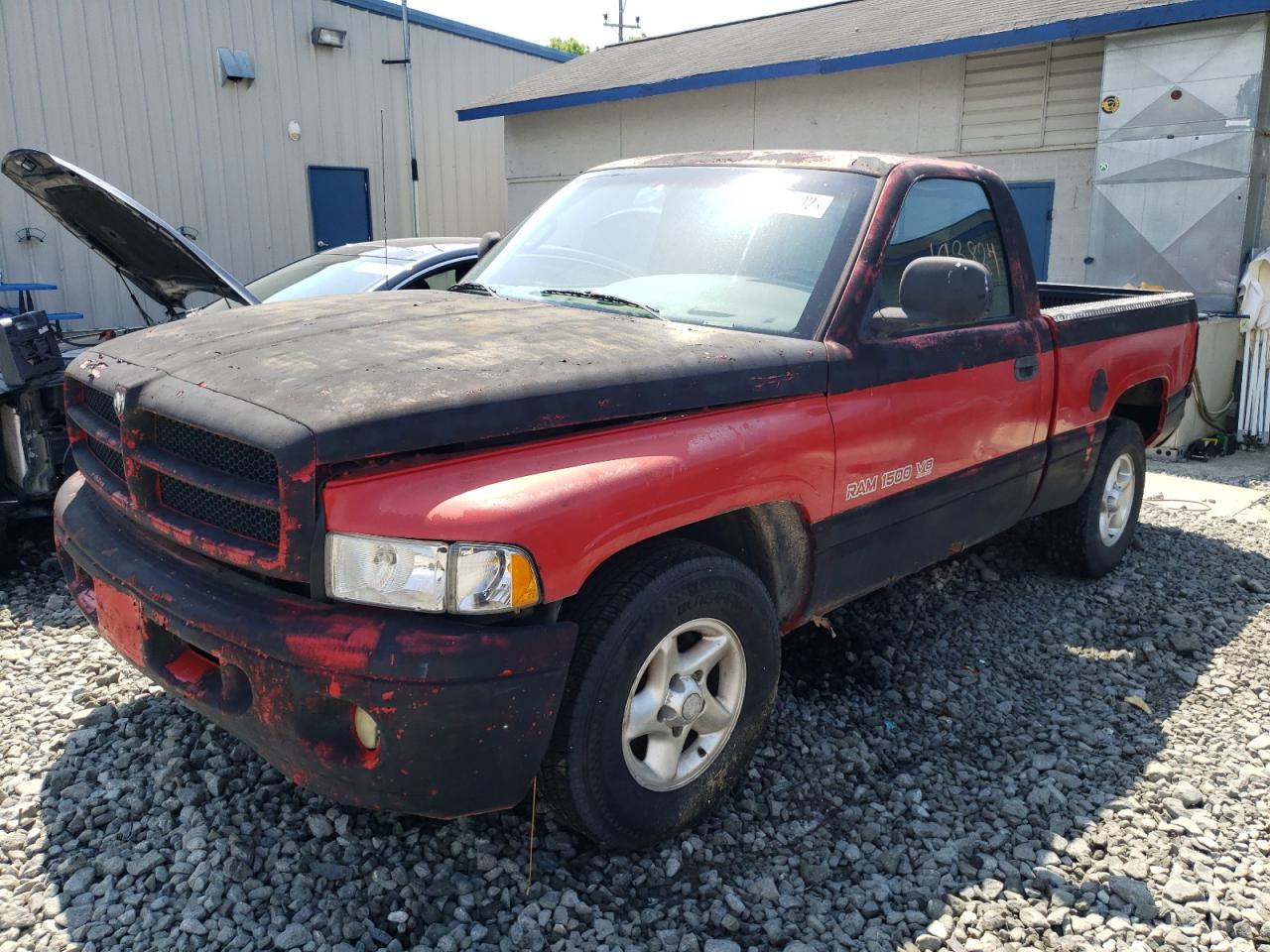 Photo 2 from auction – 1999 DODGE RAM 1500 with VIN 1B7HC16Y9XS156209