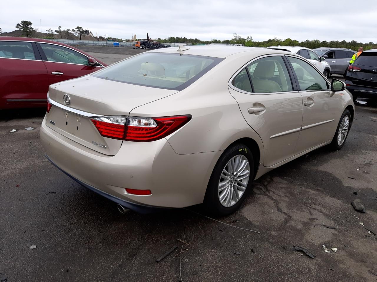 صورة رقم 4 من المزاد - 2014 LEXUS ES 350 مع VIN JTHBK1GG0E2134464