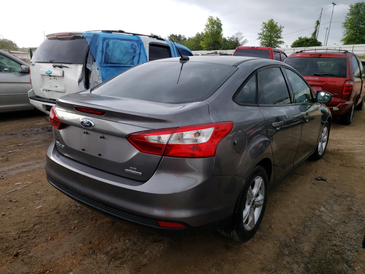 Photo 4 from auction – 2013 FORD FOCUS SE with VIN 1FADP3F29DL290143