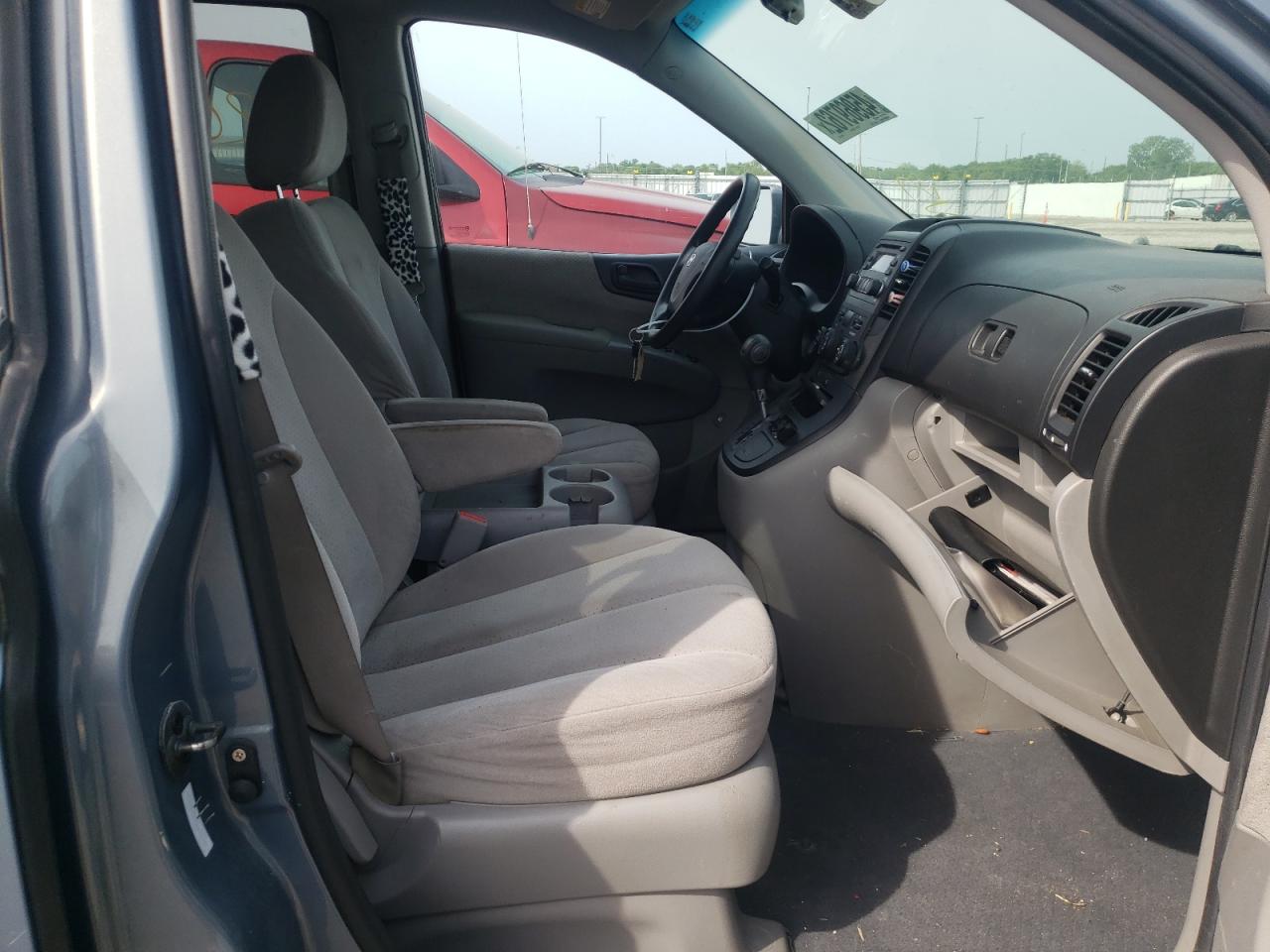 Photo 5 from auction – 2008 HYUNDAI ENTOURAGE with VIN KNDMC233286054841