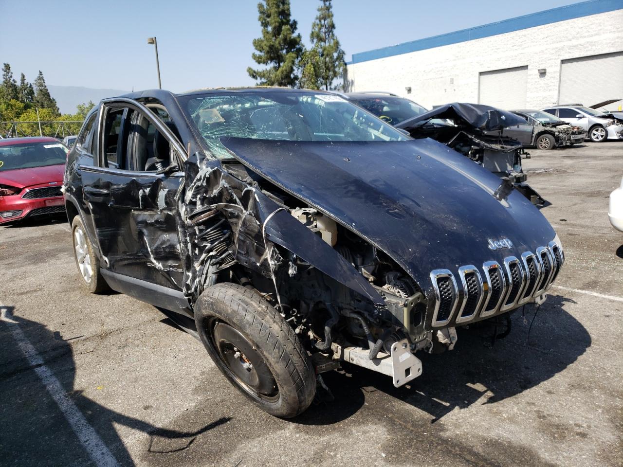 JEEP CHEROKEE L 2015 with VIN 1C4PJLDBXFW530944 - Photo from auction