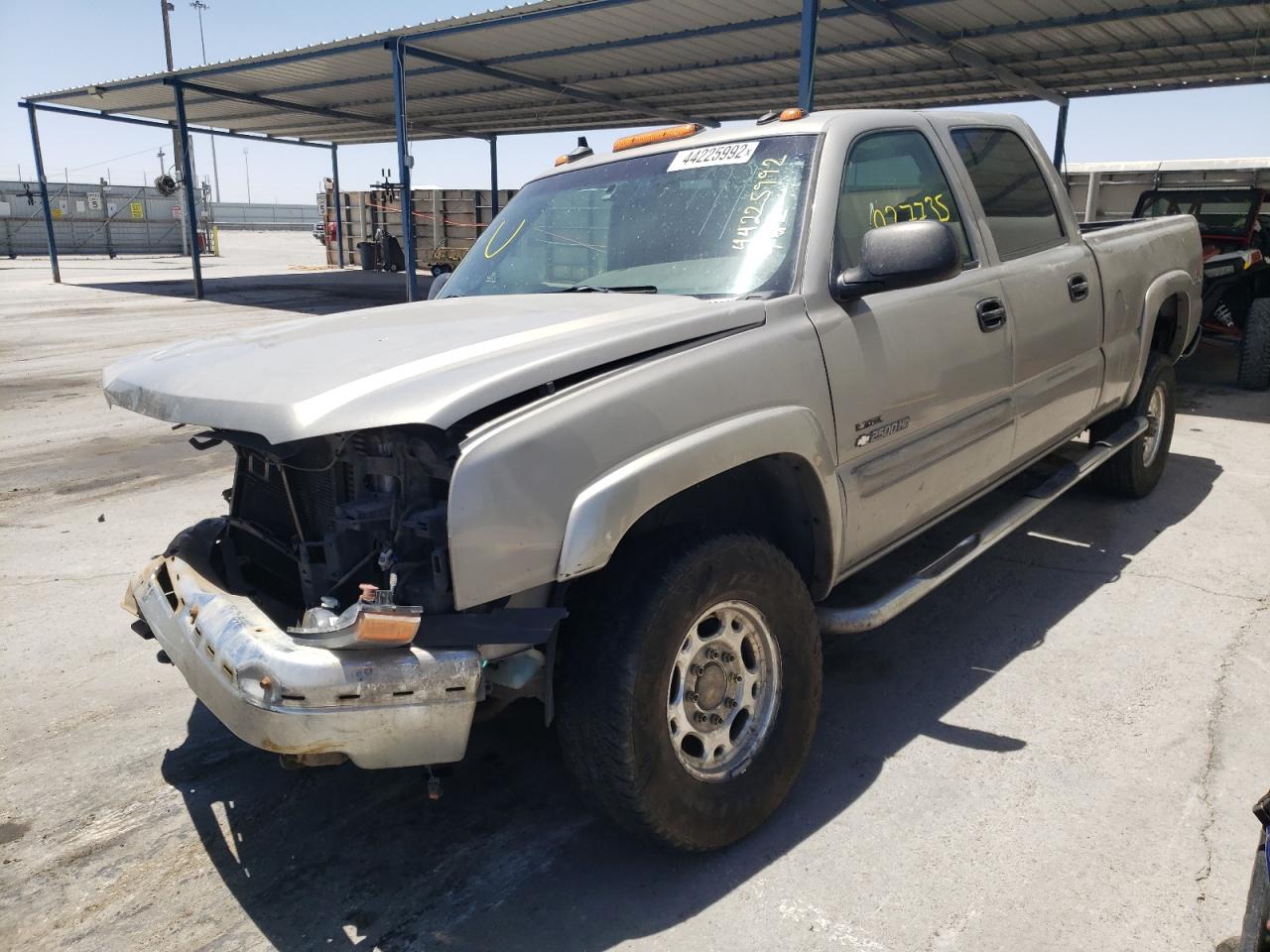 Photo 2 from auction – 2003 CHEVROLET SILVERADO with VIN 1GCHK23143F117501