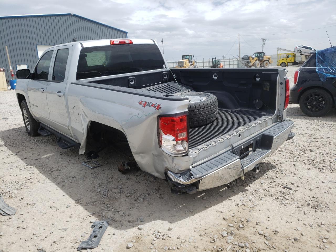Photo 3 from auction – 2016 CHEVROLET SILVERADO with VIN 1GCVKREC7GZ110704