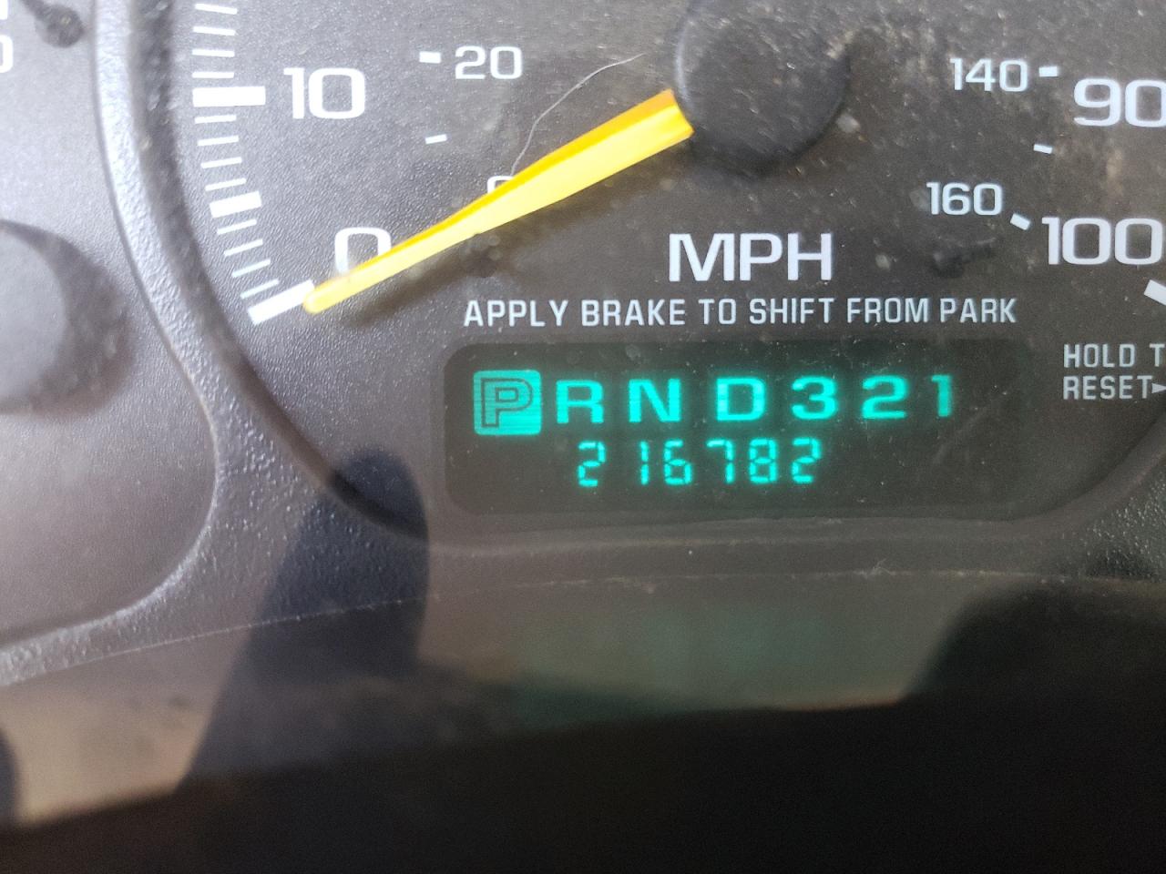 Photo 13 from auction – 2001 CHEVROLET SILVERADO with VIN 1GCEC19VX1Z156447