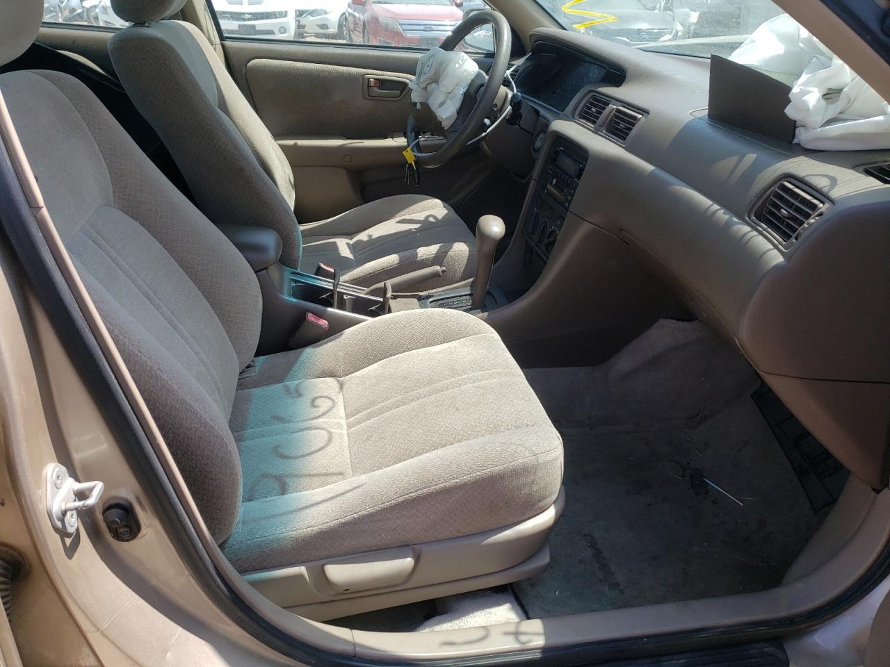Photo 5 from auction – 2000 TOYOTA CAMRY CE with VIN JT2BG22K9Y0519065