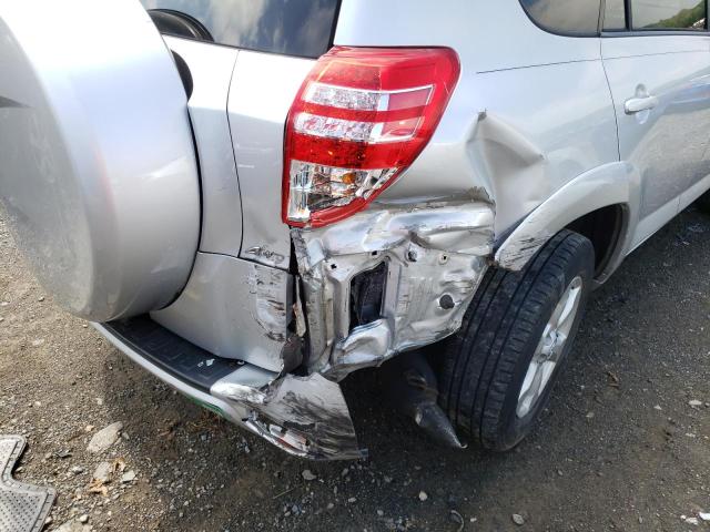 Photo 9 from auction – 2010 TOYOTA RAV4 with VIN JTMDF4DV3AD034263