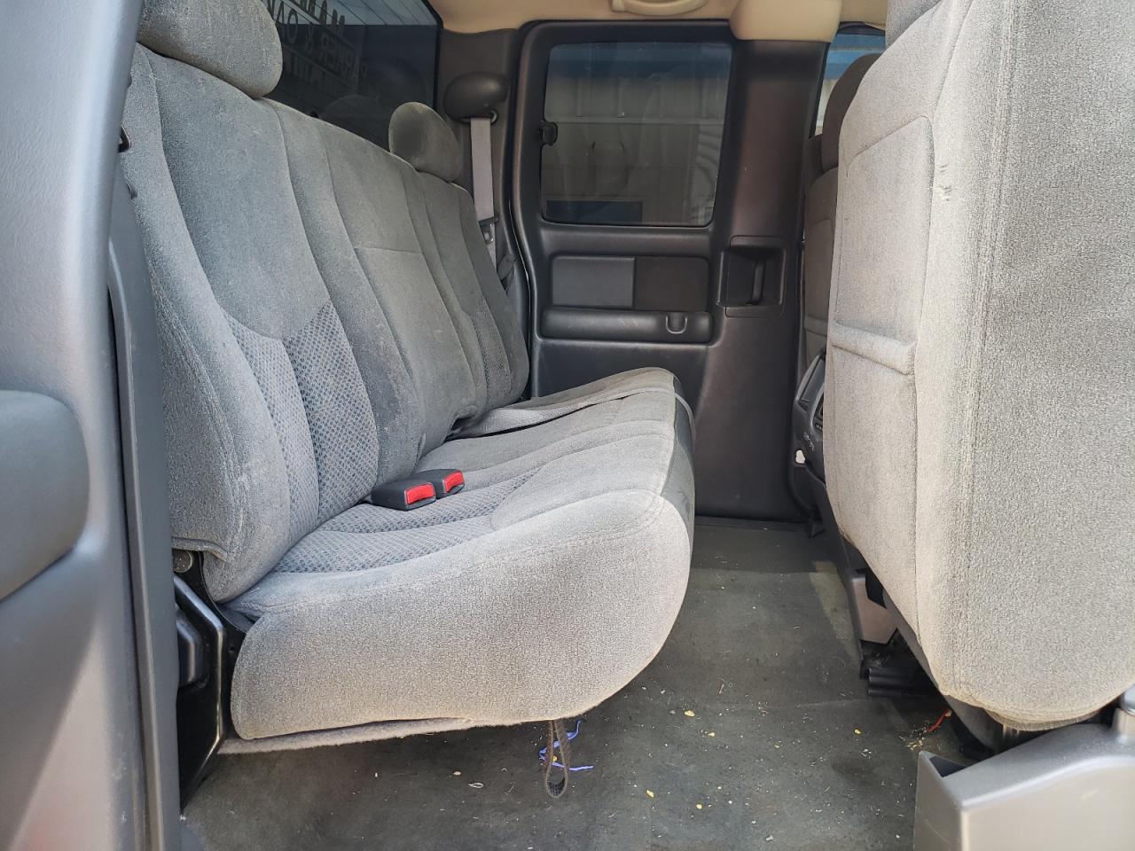 Photo 14 from auction – 2004 CHEVROLET SILVERADO with VIN 1GCEK19V74E159353
