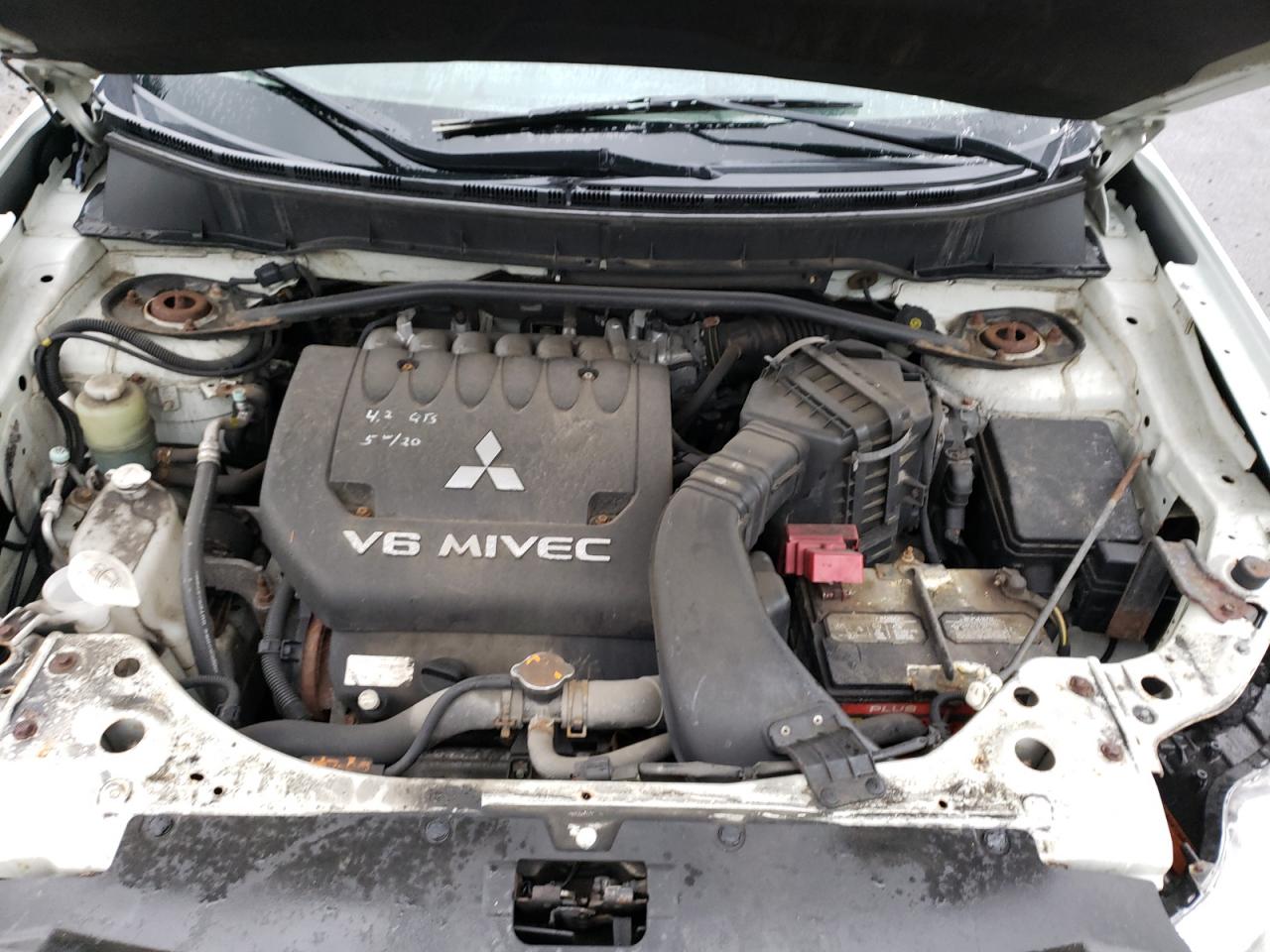 Photo 7 from auction – 2010 MITSUBISHI OUTLANDER with VIN JA4JT5AX7AZ009080