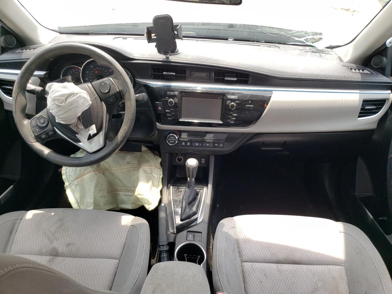 Photo 9 from auction – 2015 TOYOTA COROLLA L with VIN 5YFBURHEXFP266951