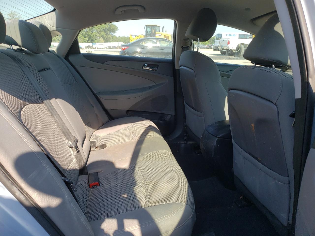 Photo 6 from auction – 2012 HYUNDAI SONATA GLS with VIN 5NPEB4AC8CH486323