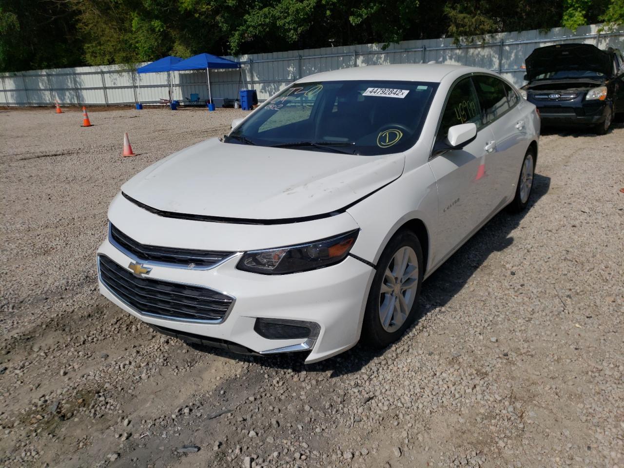 Photo 2 from auction – 2018 CHEVROLET MALIBU LT with VIN 1G1ZD5ST7JF108784