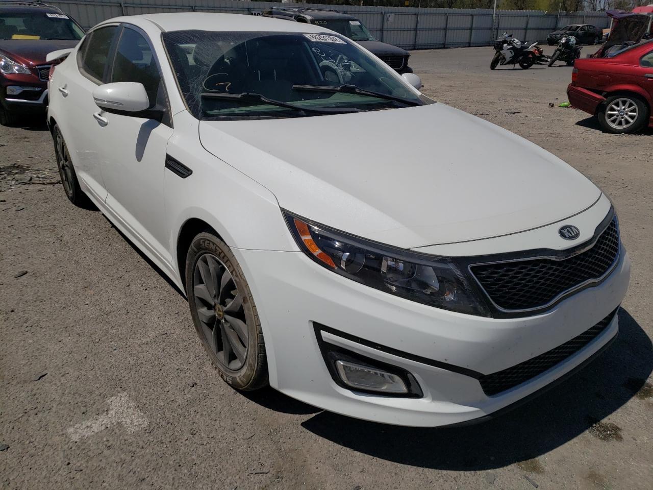KIA OPTIMA EX 2015 con VIN 5XXGN4A72FG488359 - Foto de la subasta