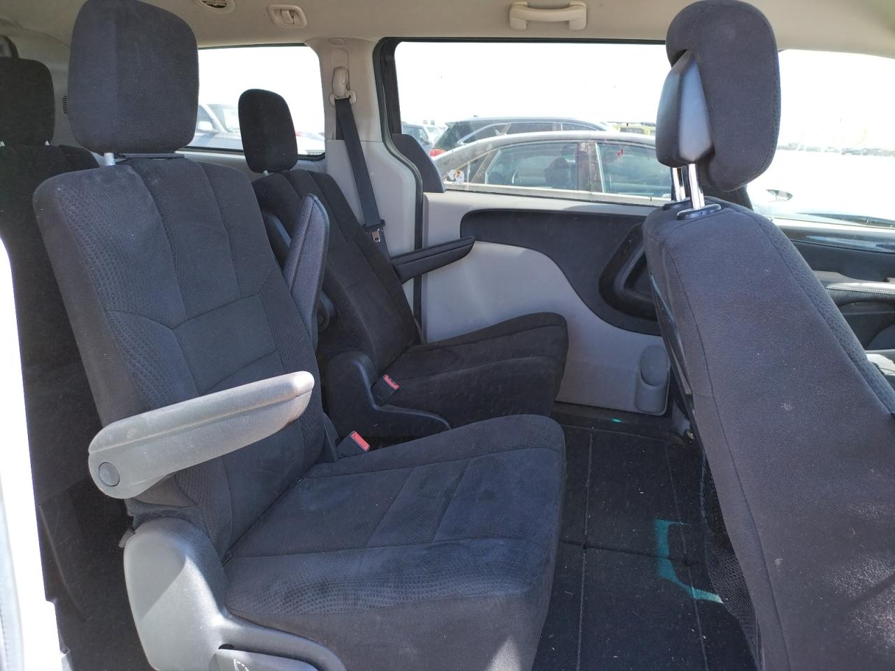 Photo 6 from auction – 2012 DODGE GRAND CARA with VIN 2C4RDGCG4CR218675