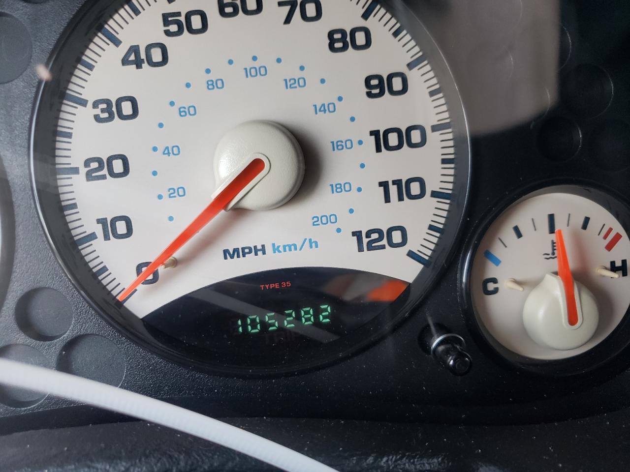 Photo 8 from auction – 2002 JEEP LIBERTY SP with VIN 1J4GL48K92W198011