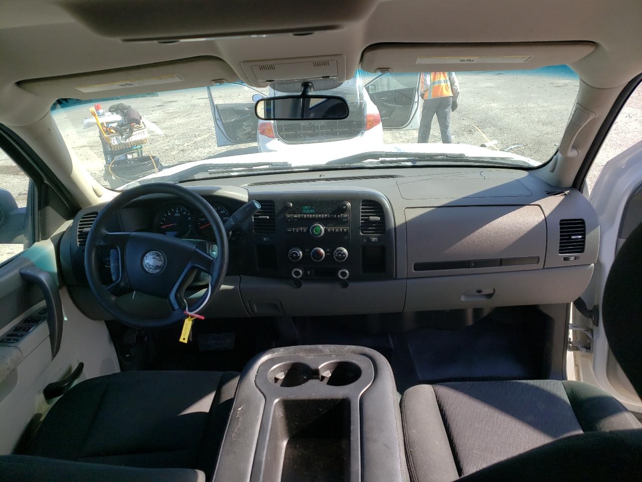 Photo 9 from auction – 2013 CHEVROLET SILVERADO with VIN 1GCRKPE79DZ349563