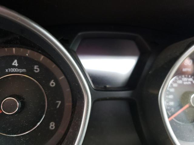 Photo 8 from auction – 2012 HYUNDAI ELANTRA GL with VIN 5NPDH4AE5CH120069