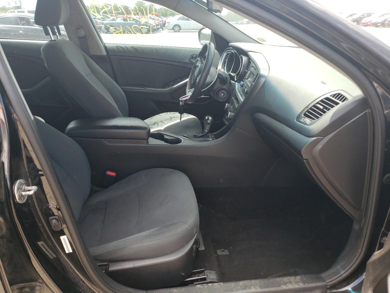 Photo 5 from auction – 2015 KIA OPTIMA LX with VIN 5XXGM4A71FG427006