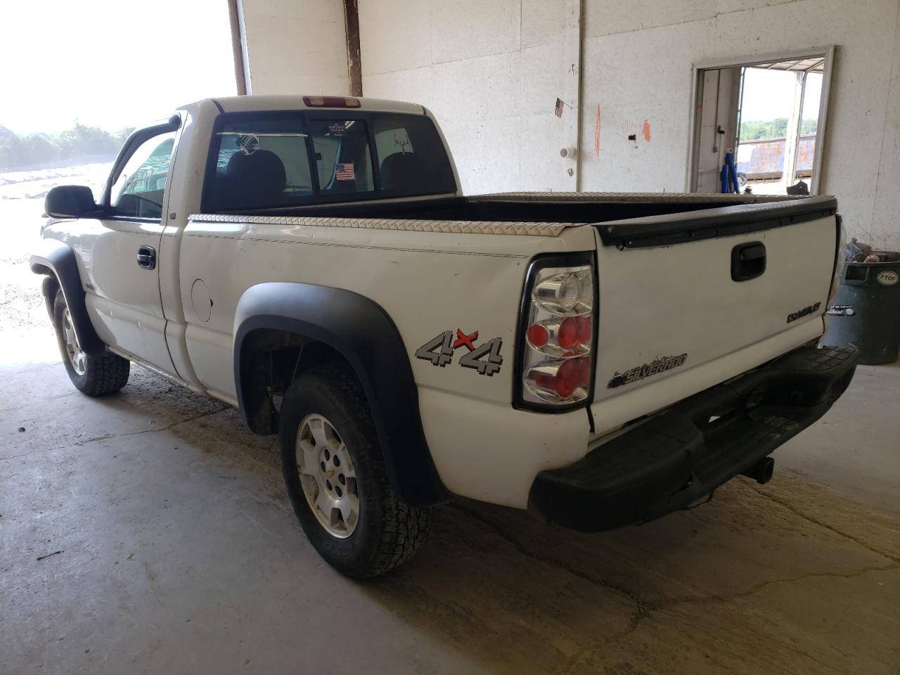 Photo 3 from auction – 2000 CHEVROLET SILVERADO with VIN 1GCEK14W3YZ186418