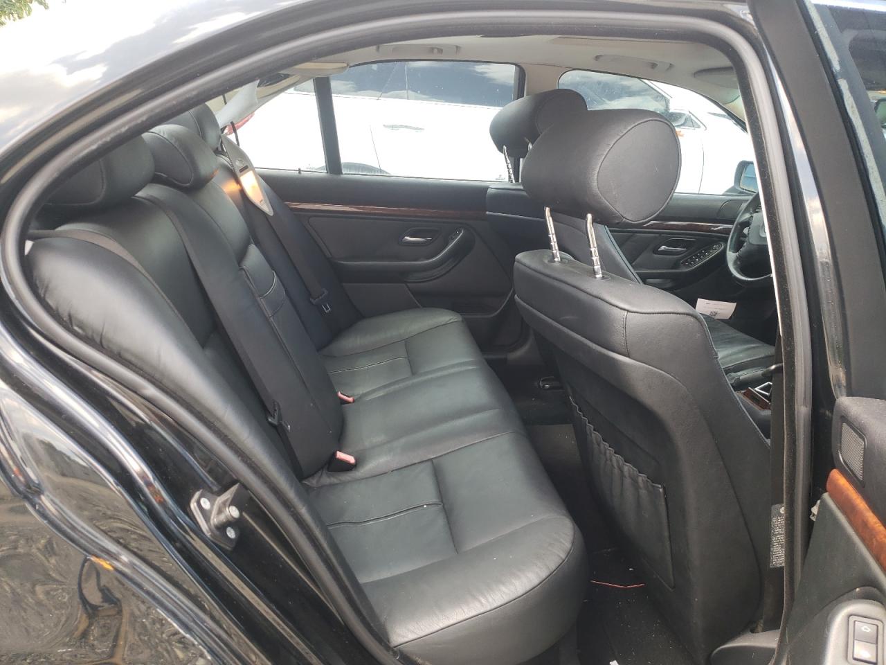 Photo 6 from auction – 2003 BMW 530 I AUTO with VIN WBADT63413CK32357