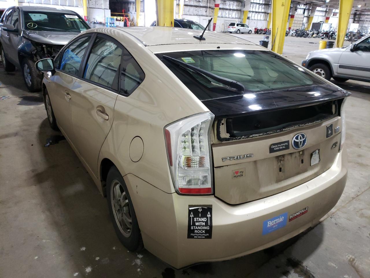 Photo 3 from auction – 2010 TOYOTA PRIUS with VIN JTDKN3DU0A0129009
