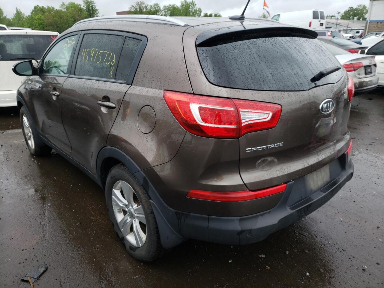 Photo 3 from auction – 2012 KIA SPORTAGE L with VIN KNDPBCA27C7263124