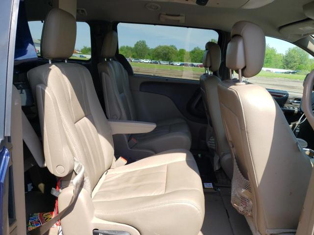 Photo 7 from auction – 2016 CHRYSLER TOWN & COU with VIN 2C4RC1BG1GR254895