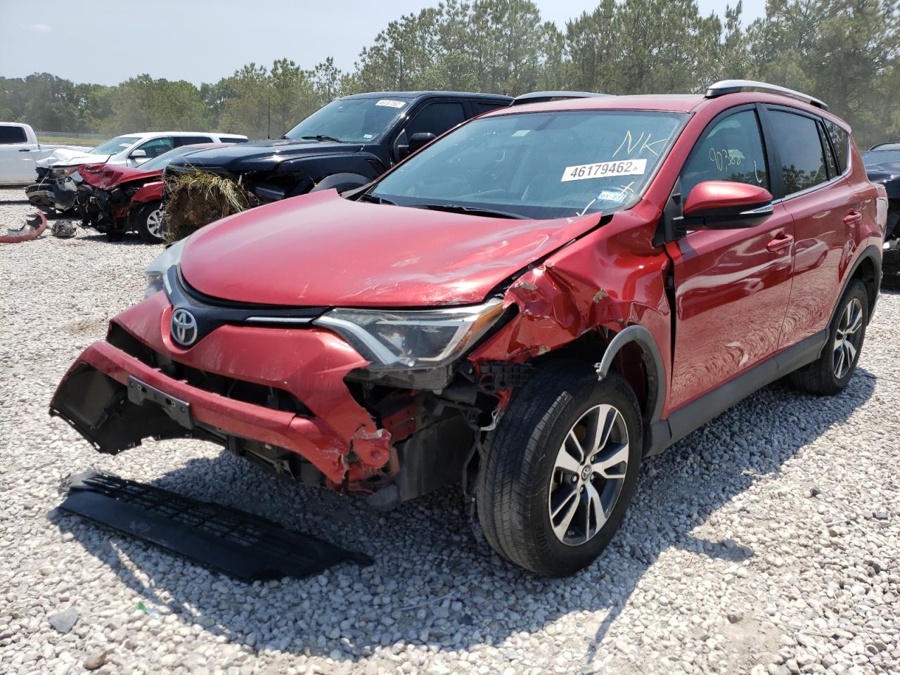 Photo 2 from auction – 2016 TOYOTA RAV4 XLE with VIN 2T3WFREV8GW257365