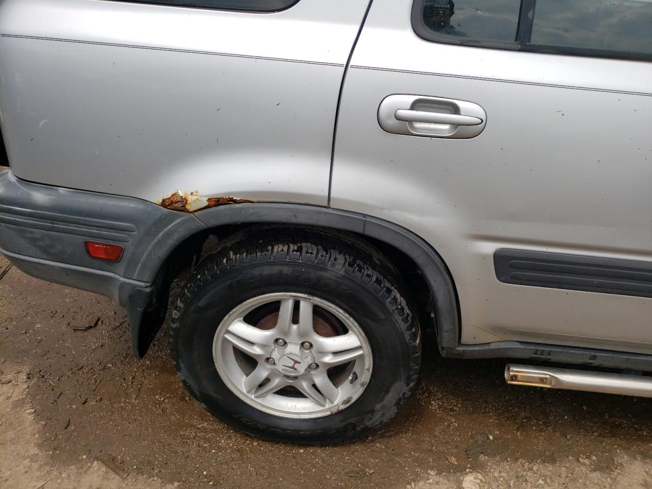 Photo 9 from auction – 2000 HONDA CR-V EX with VIN JHLRD1862YC044041