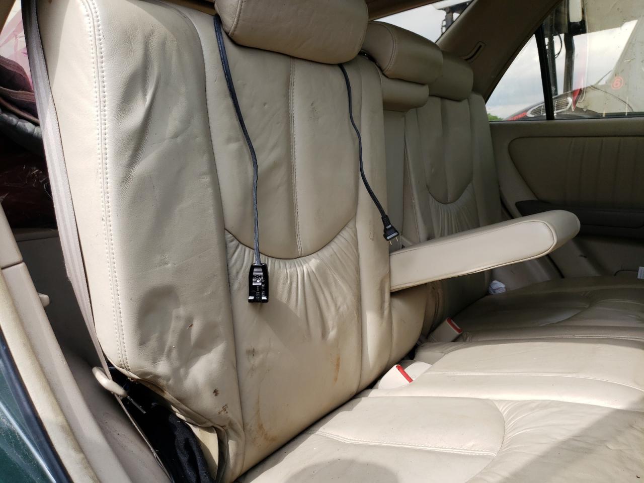 Photo 6 from auction – 1999 LEXUS RX 300 with VIN JT6HF10U1X0074135