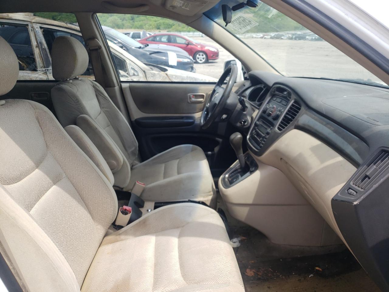 Photo 5 from auction – 2001 TOYOTA HIGHLANDER with VIN JTEHF21A410032919