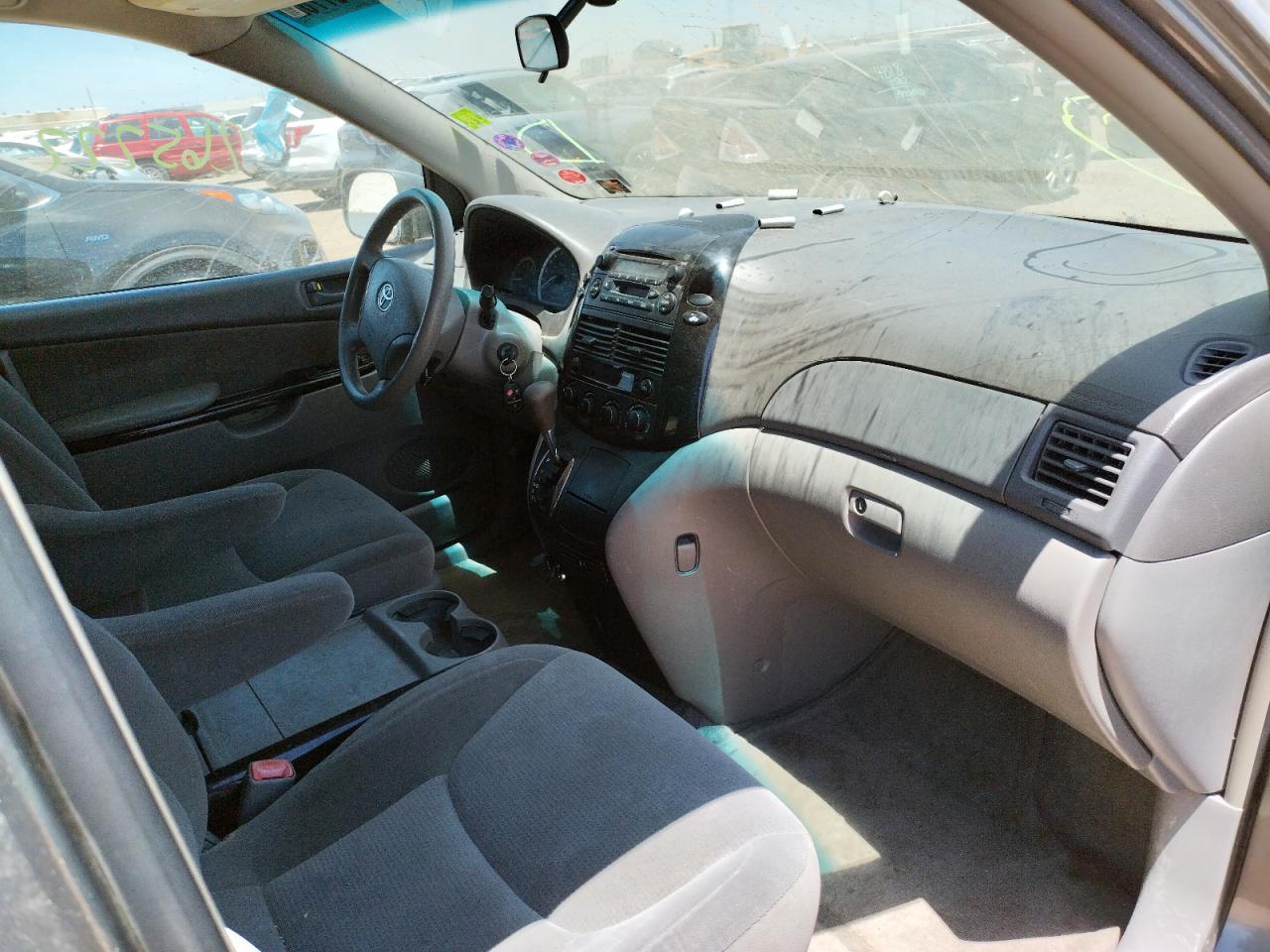 Photo 5 from auction – 2005 TOYOTA SIENNA CE with VIN 5TDZA23C25S345072
