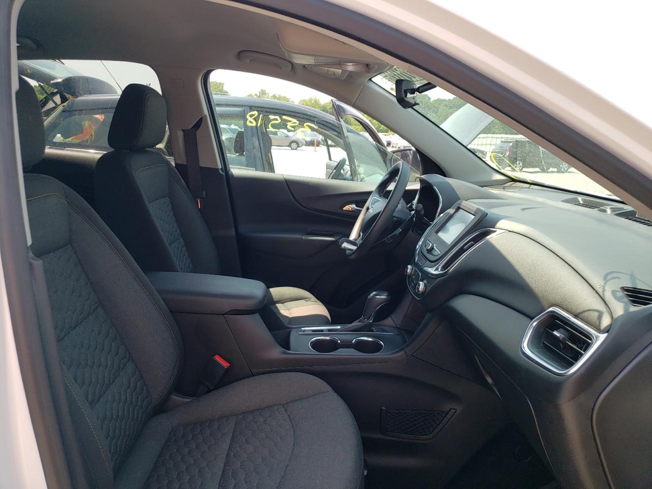 Photo 5 from auction – 2018 CHEVROLET EQUINOX LT with VIN 2GNAXJEVXJ6202659