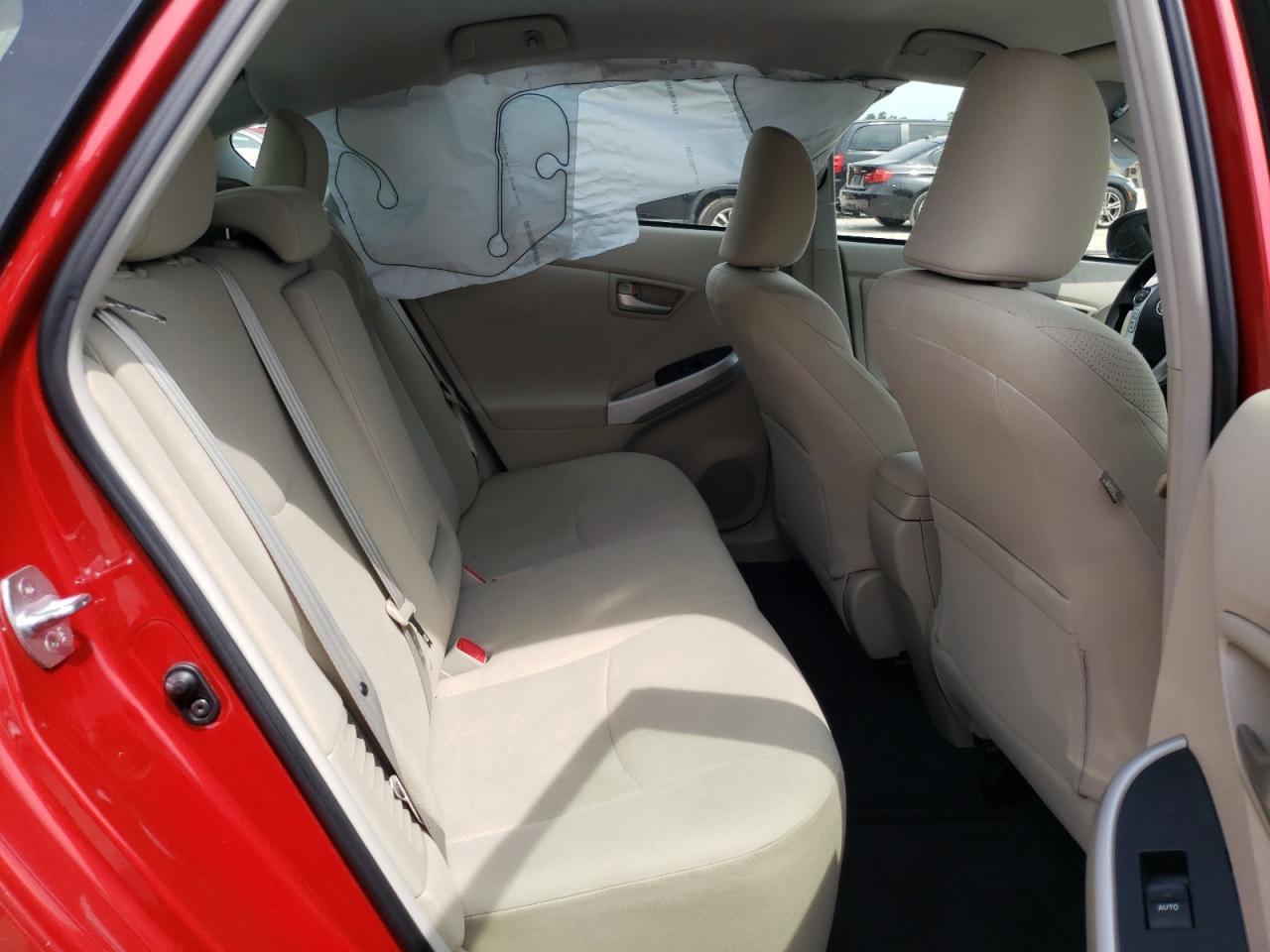 Photo 6 from auction – 2013 TOYOTA PRIUS with VIN JTDKN3DU9D0341167