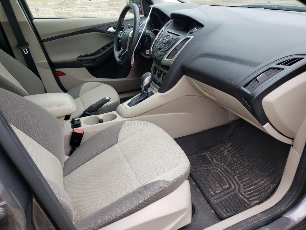 Photo 5 from auction – 2013 FORD FOCUS SE with VIN 1FADP3K23DL198094